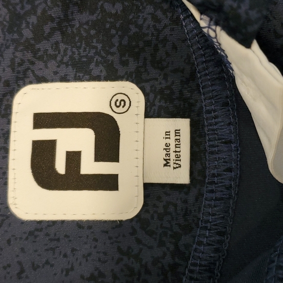 Foot Joy womens Golf shirt. Size small. - Picture 4 of 7